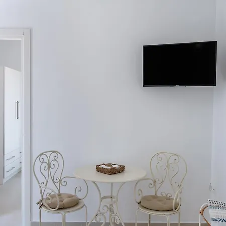 Anastasio * Aliki (Paros)