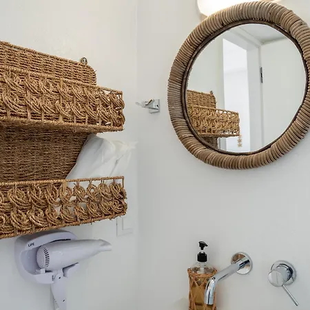 Anastasio * Aliki (Paros)